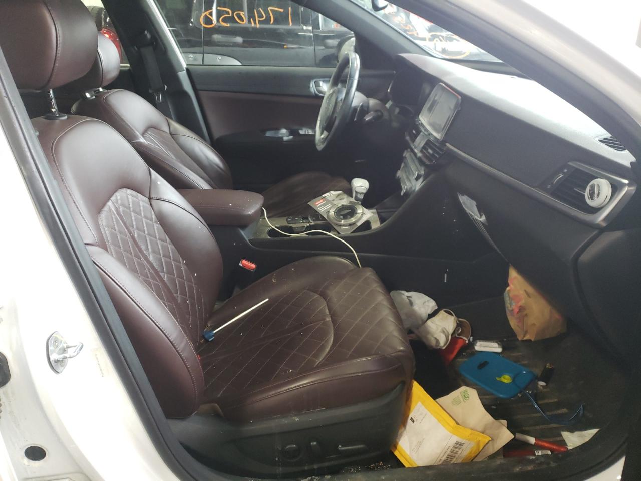 Photo 5 from auction – 2016 KIA OPTIMA SXL with VIN 5XXGV4L25GG024453