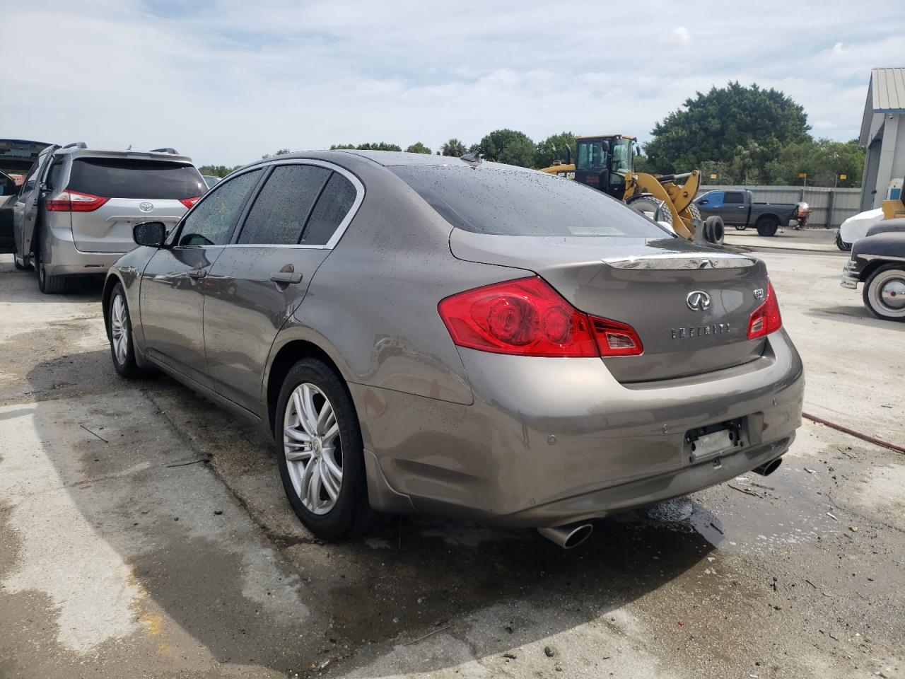 Photo 3 from auction – 2012 INFINITI G37 BASE with VIN JN1CV6AP4CM623800