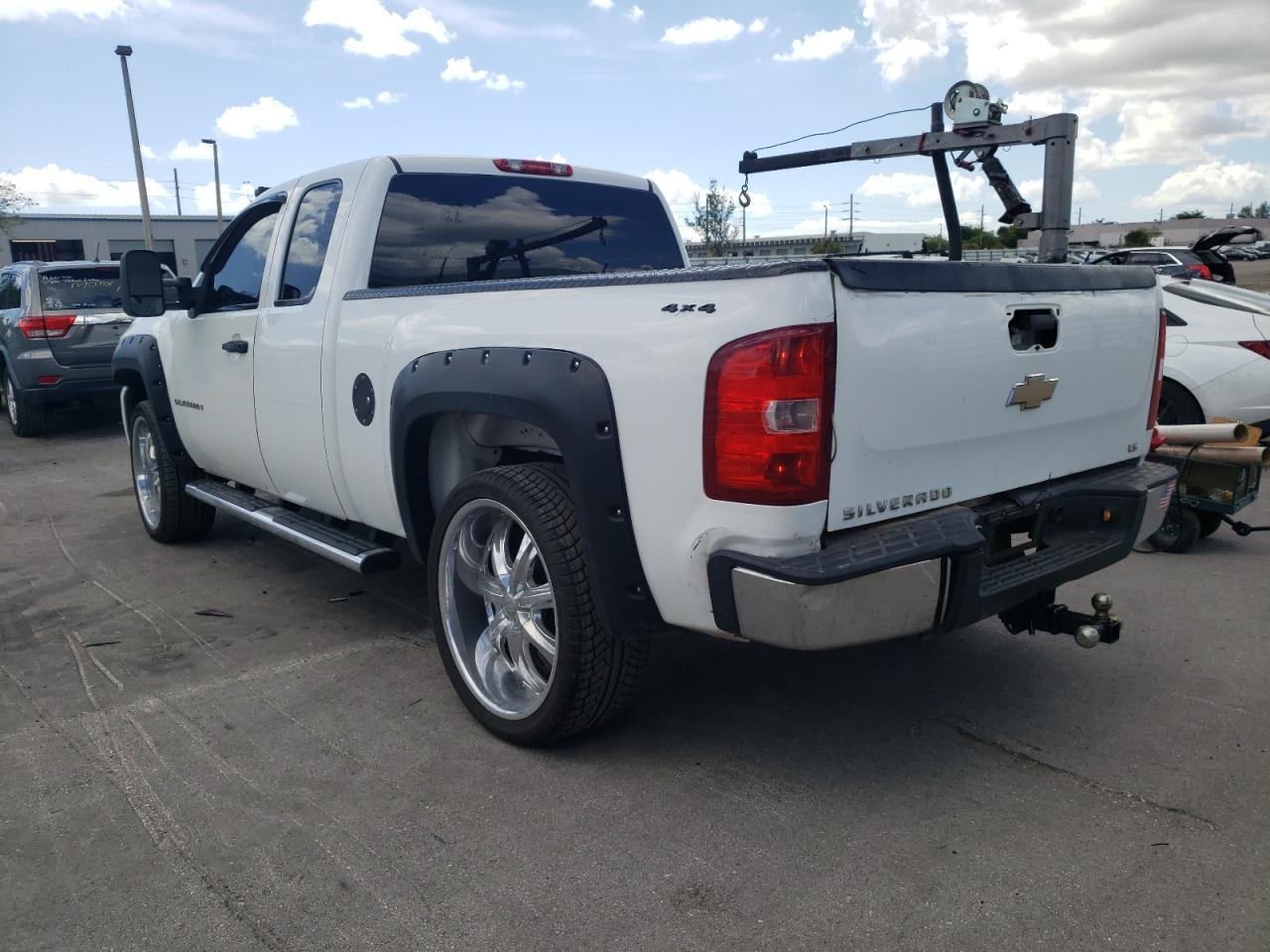 Foto 3 de la subasta – 2007 CHEVROLET SILVERADO con VIN 2GCEK19C471581049