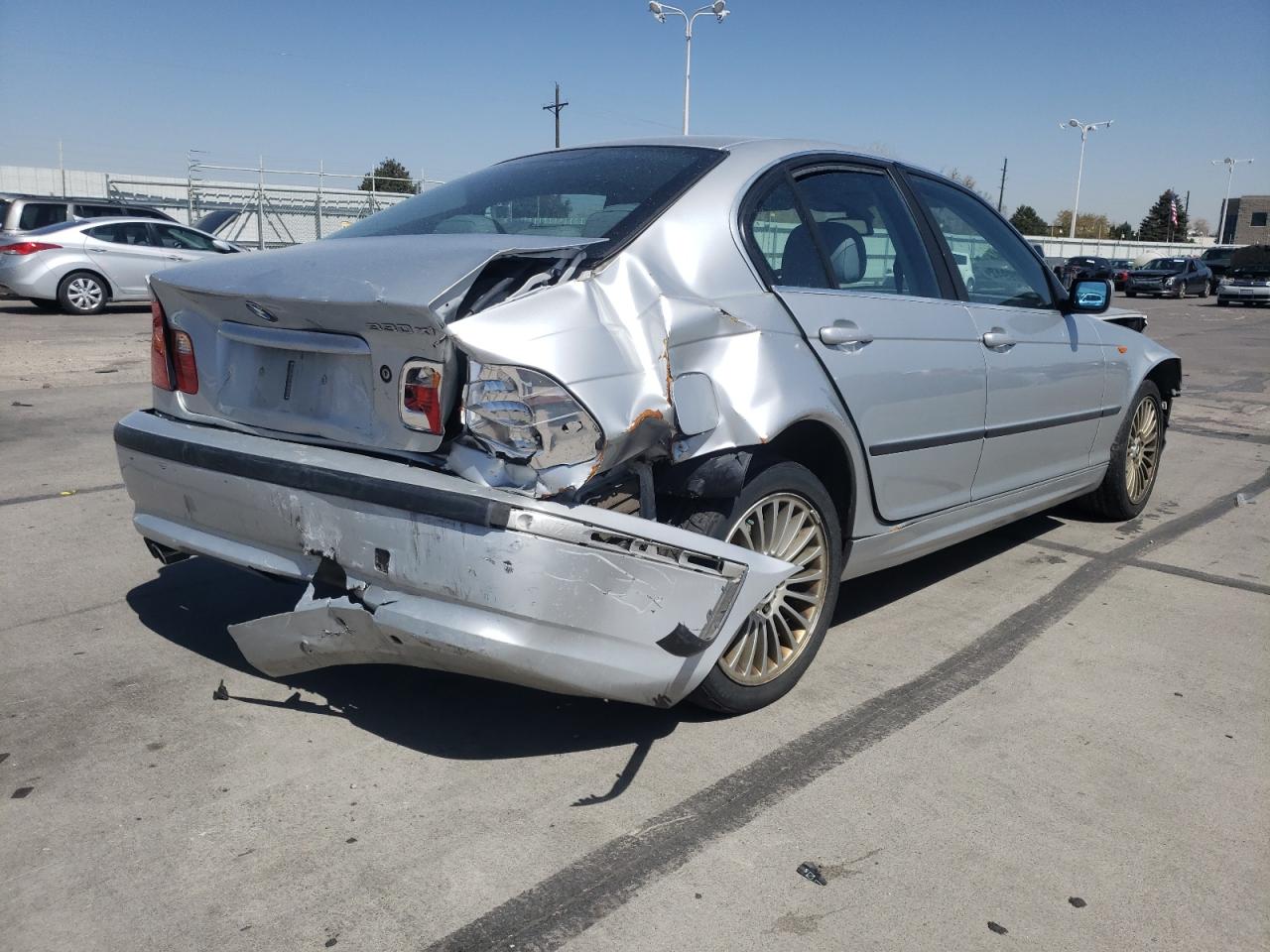 Photo 4 from auction – 2003 BMW 330 XI with VIN WBAEW53443PN30061