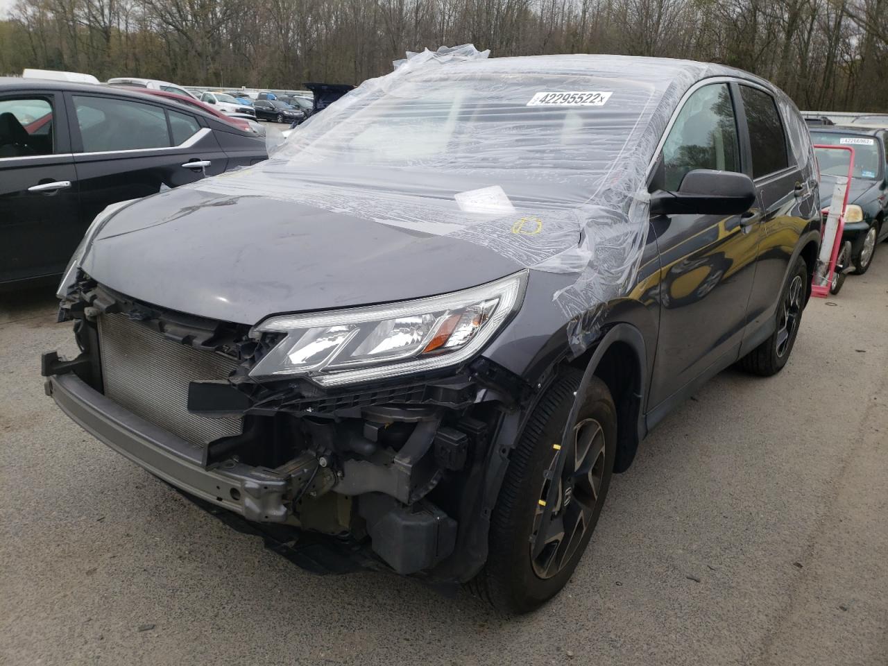 Photo 2 from auction – 2016 HONDA CR-V SE with VIN 2HKRM4H47GH656543