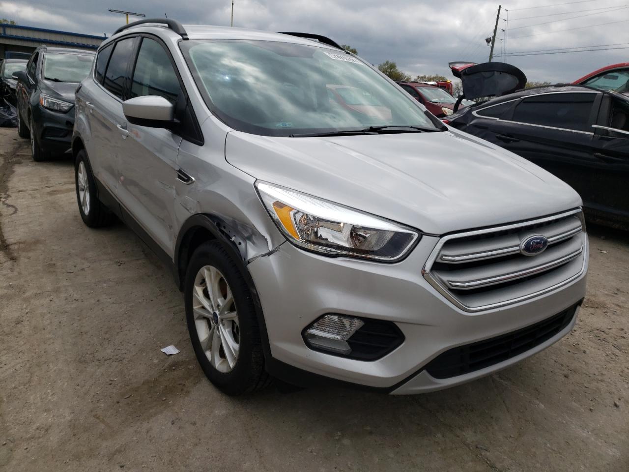 FORD ESCAPE SE 2018 with VIN 1FMCU9GD1JUA36106 - Photo from auction