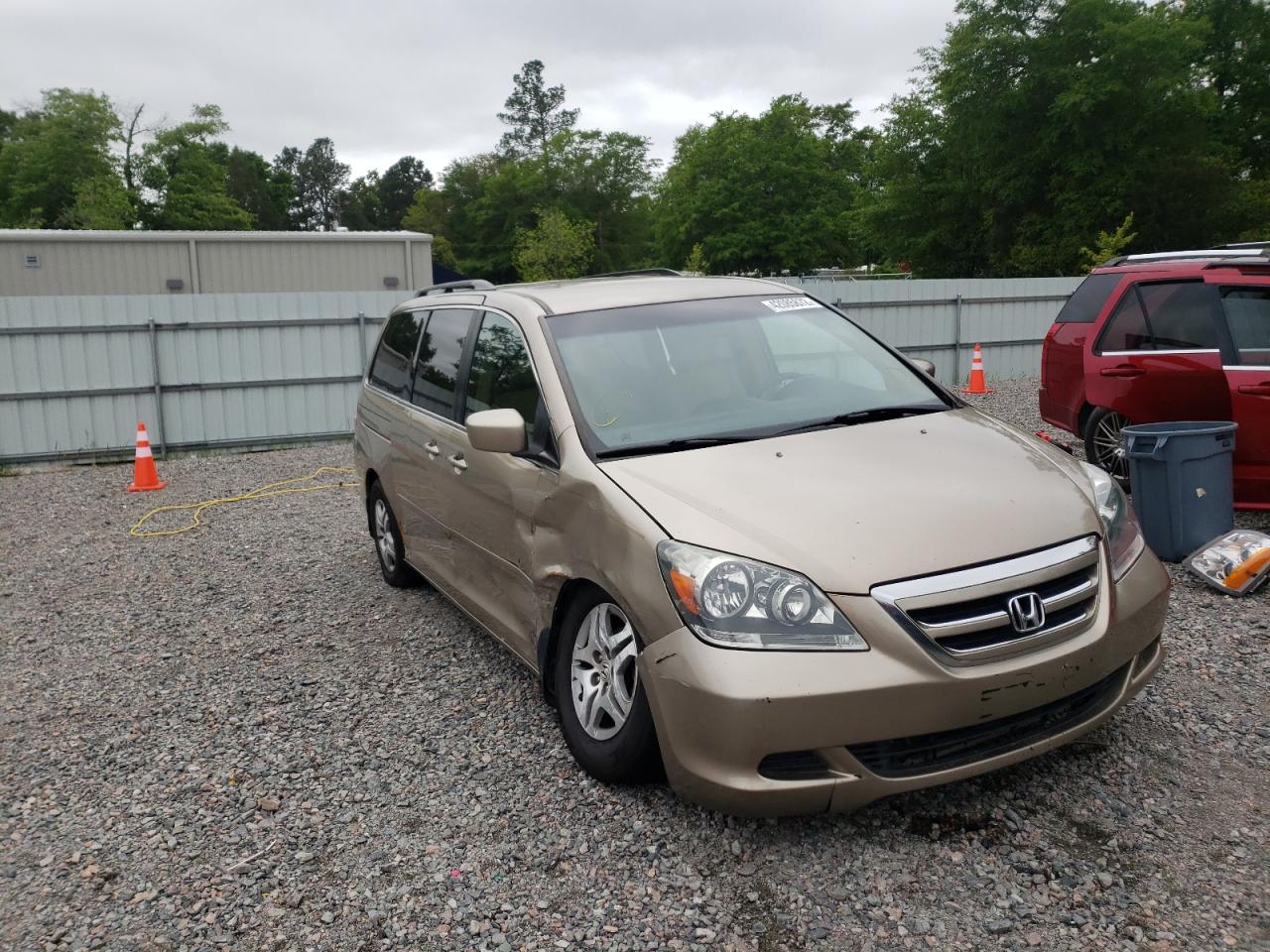 HONDA ODYSSEY EX 2006 with VIN 5FNRL38496B425959 - Photo from auction