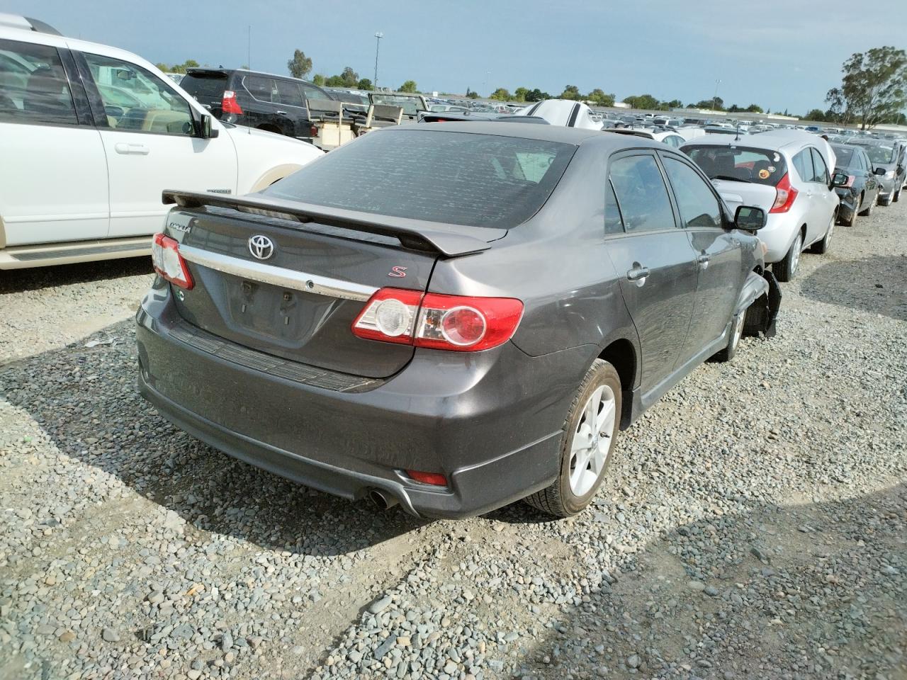 Zdjęcie 4 z aukcji – 2013 TOYOTA COROLLA BA z VIN 5YFBU4EE7DP223656