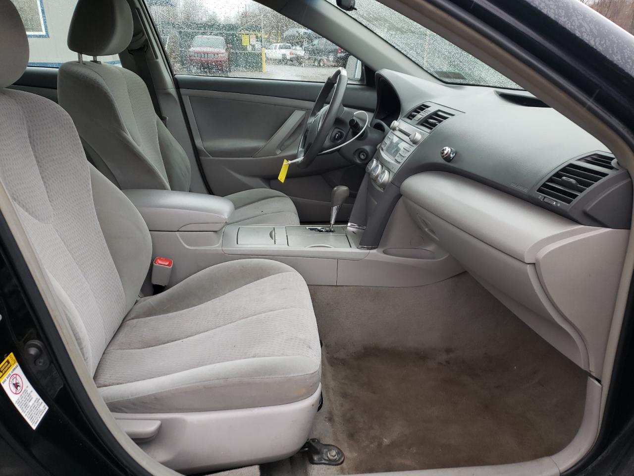 Photo 5 from auction – 2011 TOYOTA CAMRY BASE with VIN 4T1BF3EKXBU726636