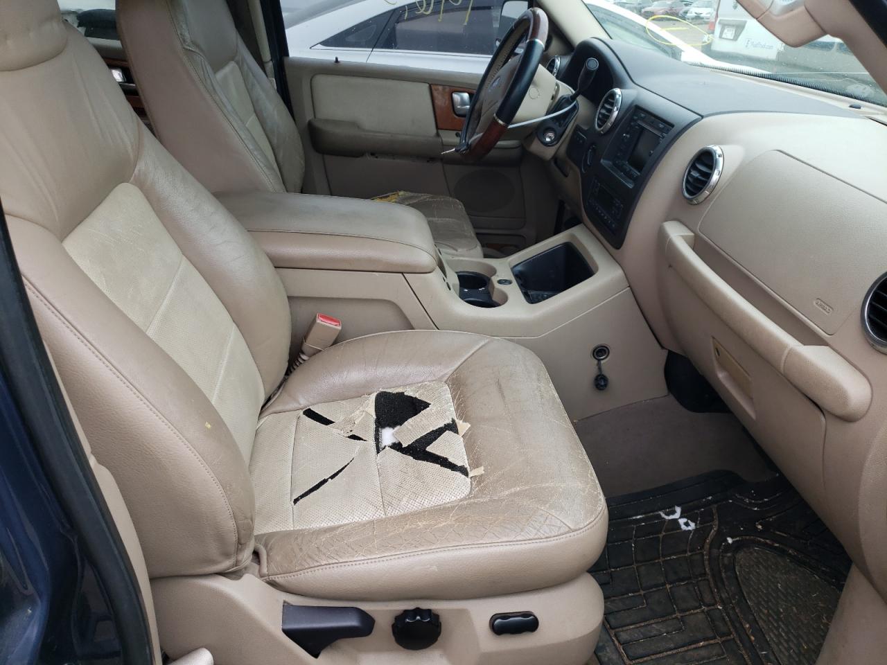 Photo 5 from auction – 2003 FORD EXPEDITION with VIN 1FMFU18L83LA02306