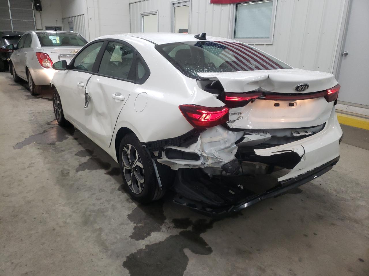 Photo 3 from auction – 2021 KIA FORTE FE with VIN 3KPF24AD7ME385857