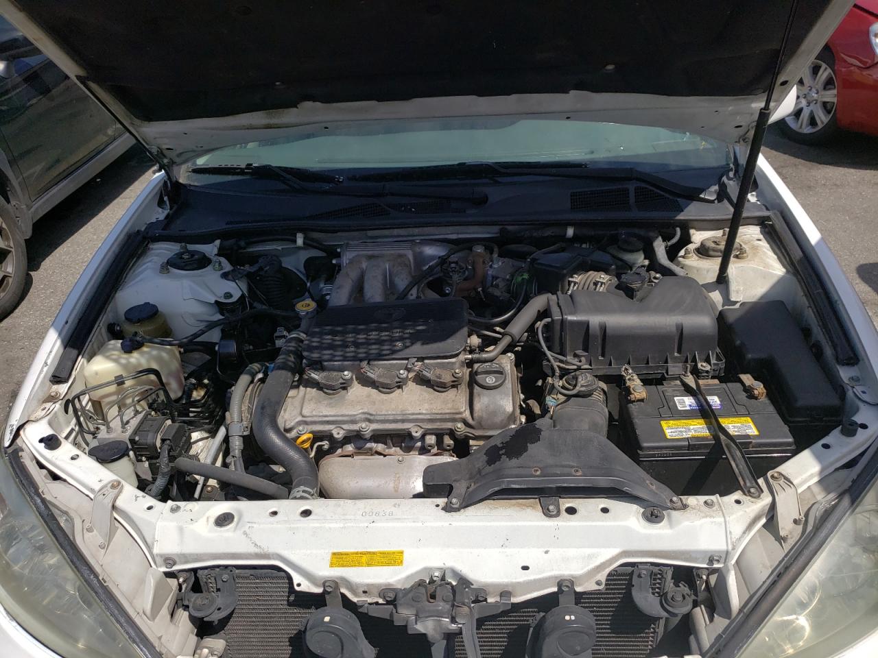 Photo 7 from auction – 2002 TOYOTA CAMRY LE with VIN 4T1BF32KX2U020884