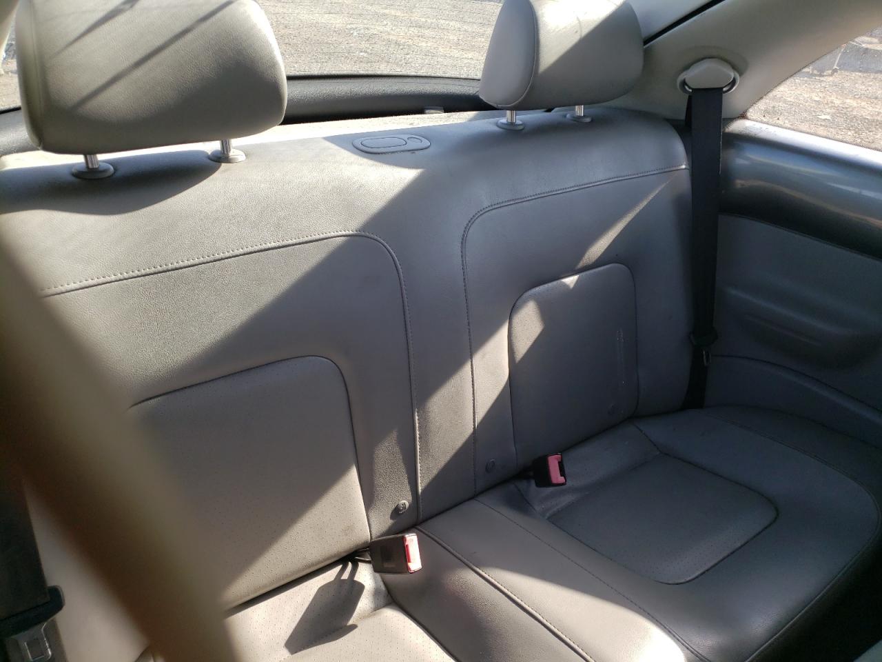 Photo 6 from auction – 2006 VOLKSWAGEN NEW BEETLE with VIN 3VWPW31C46M417860