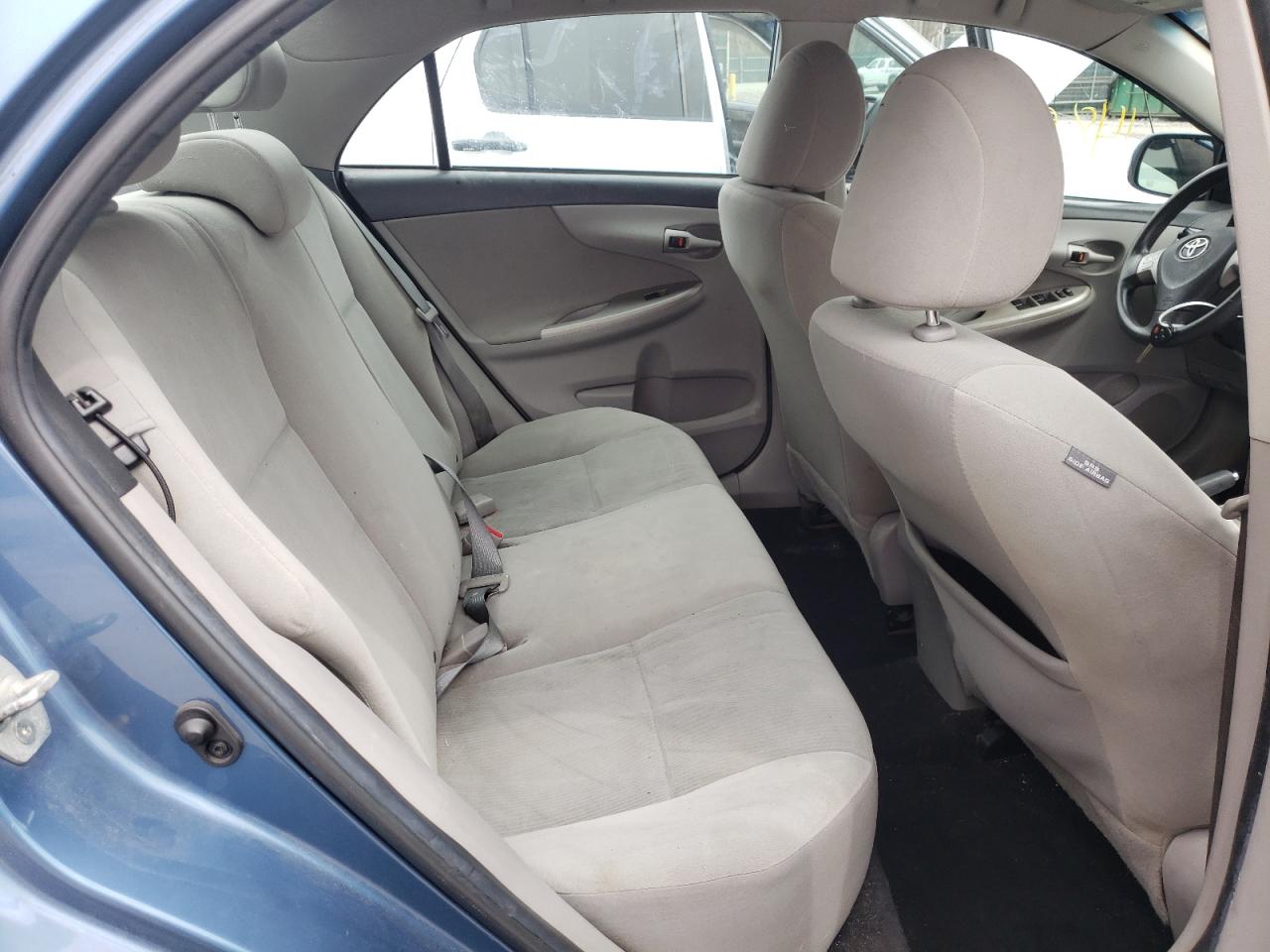 Photo 6 from auction – 2013 TOYOTA COROLA with VIN 5YFBU4EE5DP153509