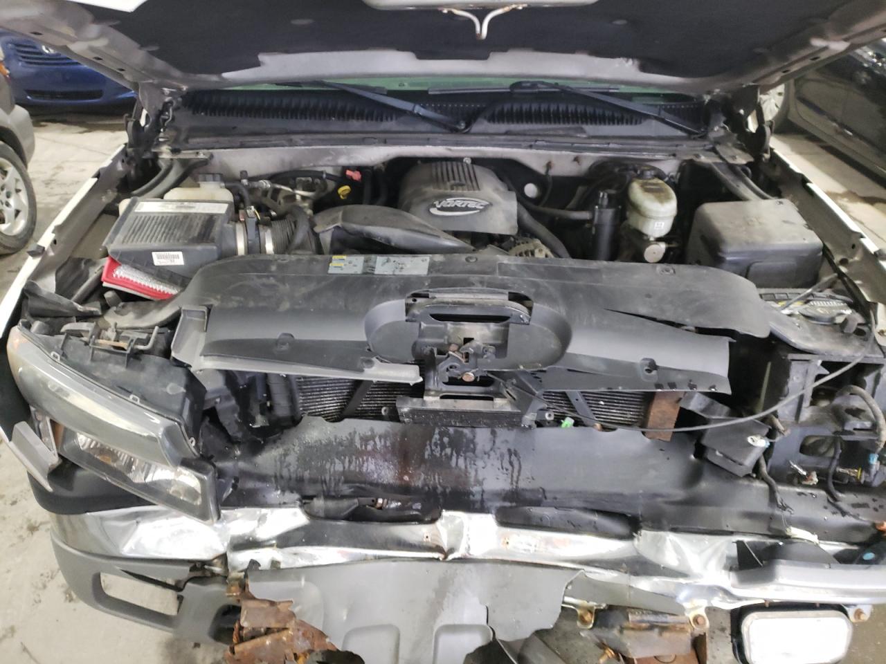 Photo 7 from auction – 2004 CHEVROLET SILVERADO with VIN 1GCEK19TX4E296981
