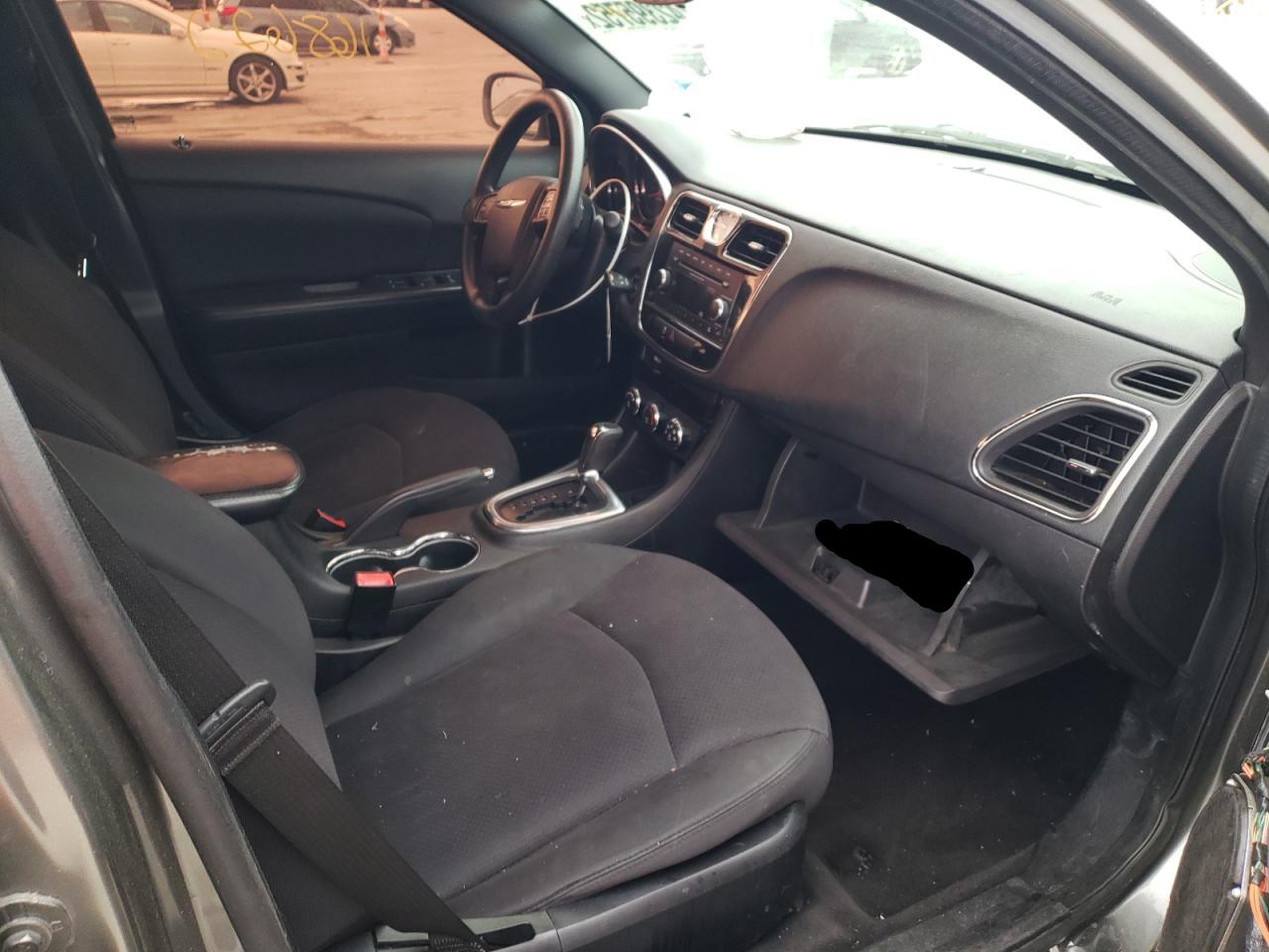 Photo 5 from auction – 2013 CHRYSLER 200 LX with VIN 1C3CCBAB1DN761407