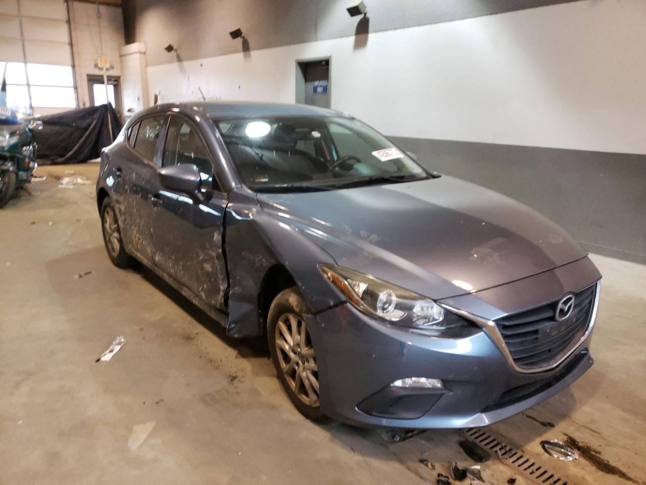Photo 1 from auction – 2014 MAZDA 3 TOURING with VIN JM1BM1L79E1120568