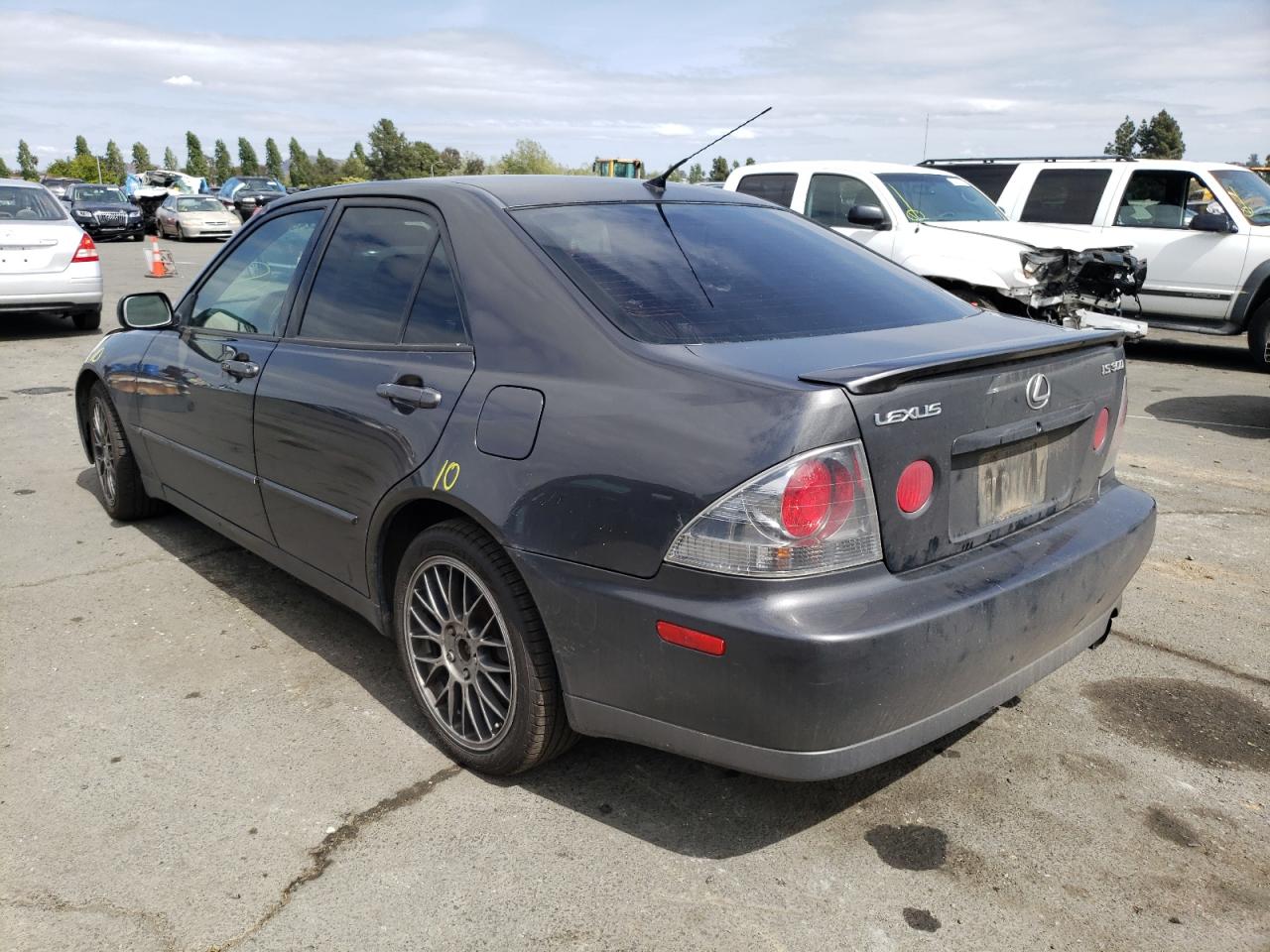 Photo 3 from auction – 2005 LEXUS IS 300 with VIN JTHBD192650096679
