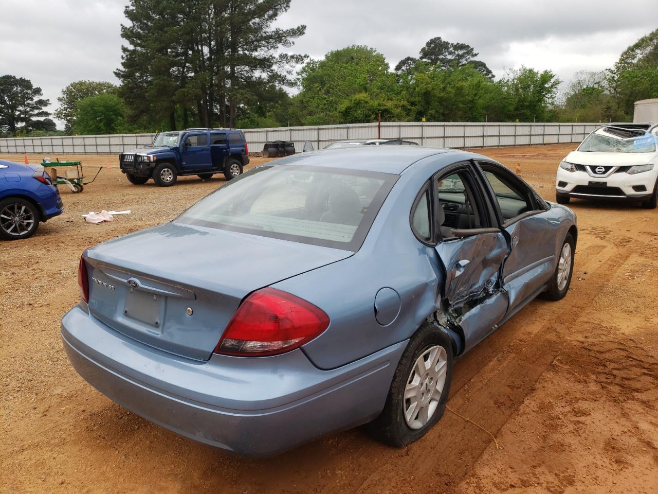 Photo 4 from auction – 2007 FORD TAURUS SE with VIN 1FAFP53U67A190589