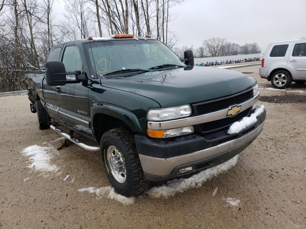 CHEVROLET SILVERADO 2002 with VIN 1GCHK29U12E263957 - Photo from auction