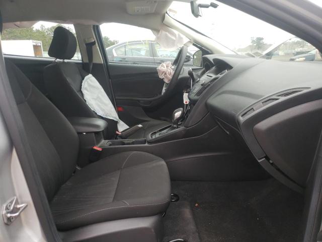 Photo 5 from auction – 2017 FORD FOCUS SE with VIN 1FADP3K20HL207694