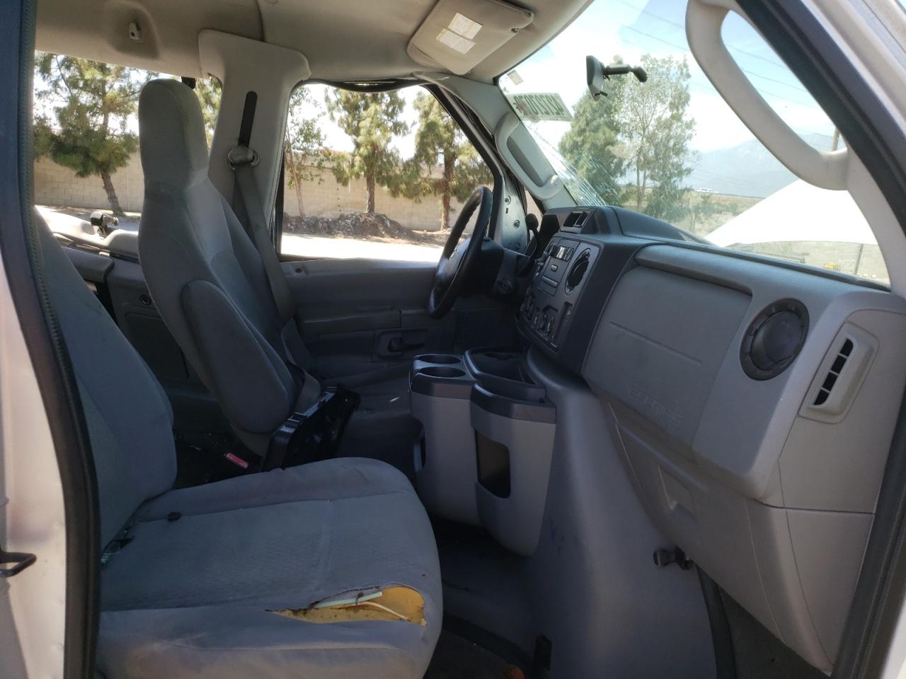 Photo 5 from auction – 2011 FORD ECONOLINE with VIN 1FMNE1BW5BDB20141