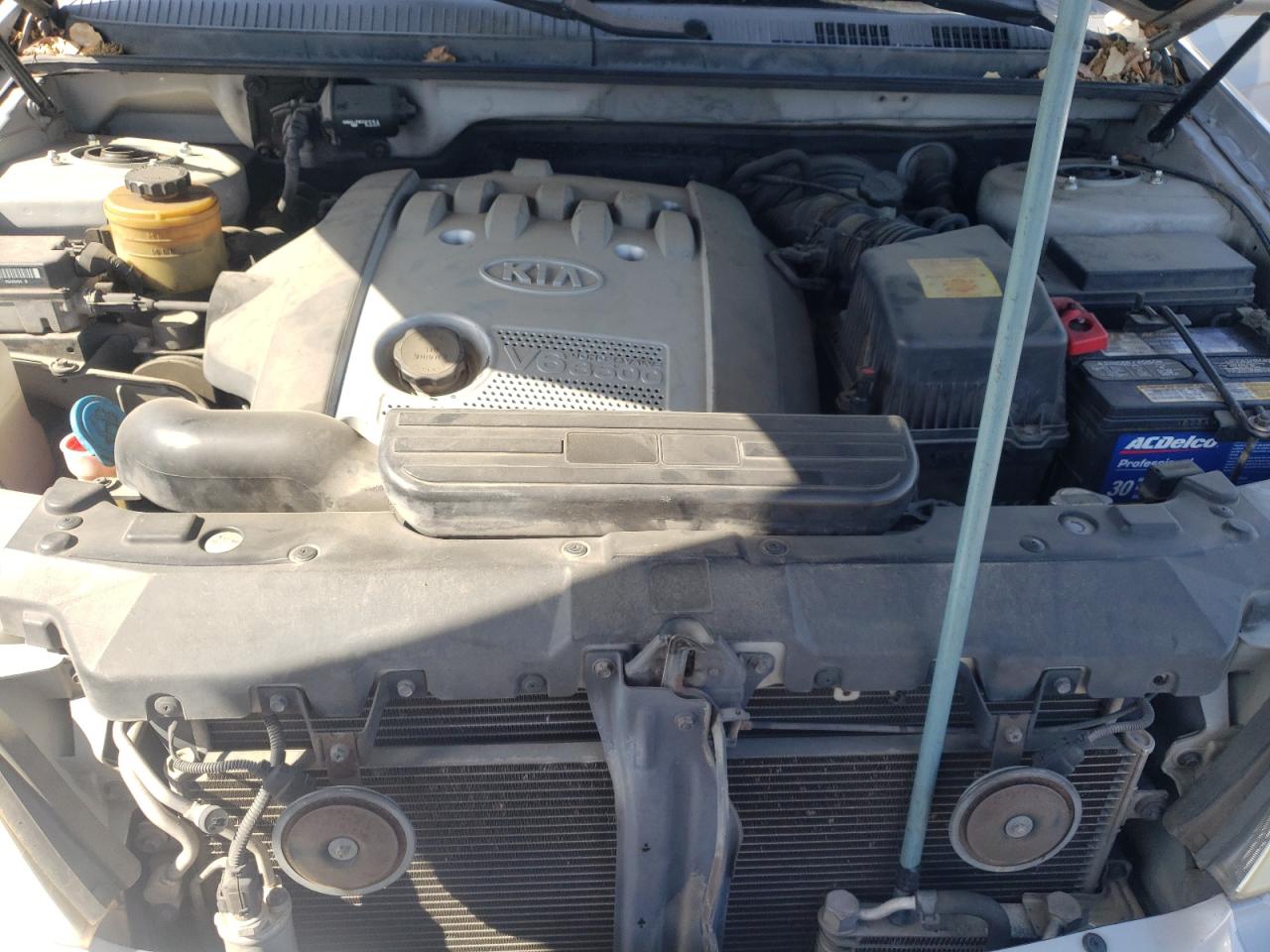 Photo 7 from auction – 2004 KIA SEDONA EX with VIN KNDUP131646565122