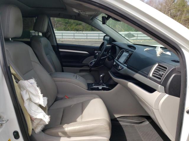 Photo 5 from auction – 2018 TOYOTA HIGHLANDER with VIN 5TDJZRFHXJS880604