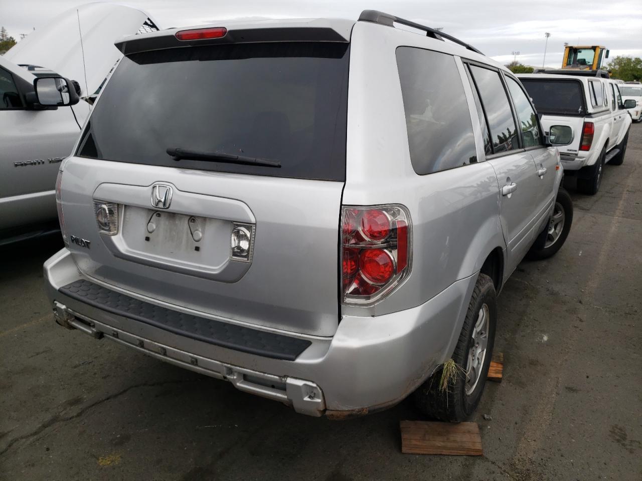 Photo 4 from auction – 2008 HONDA PILOT SE with VIN 5FNYF28378B013594