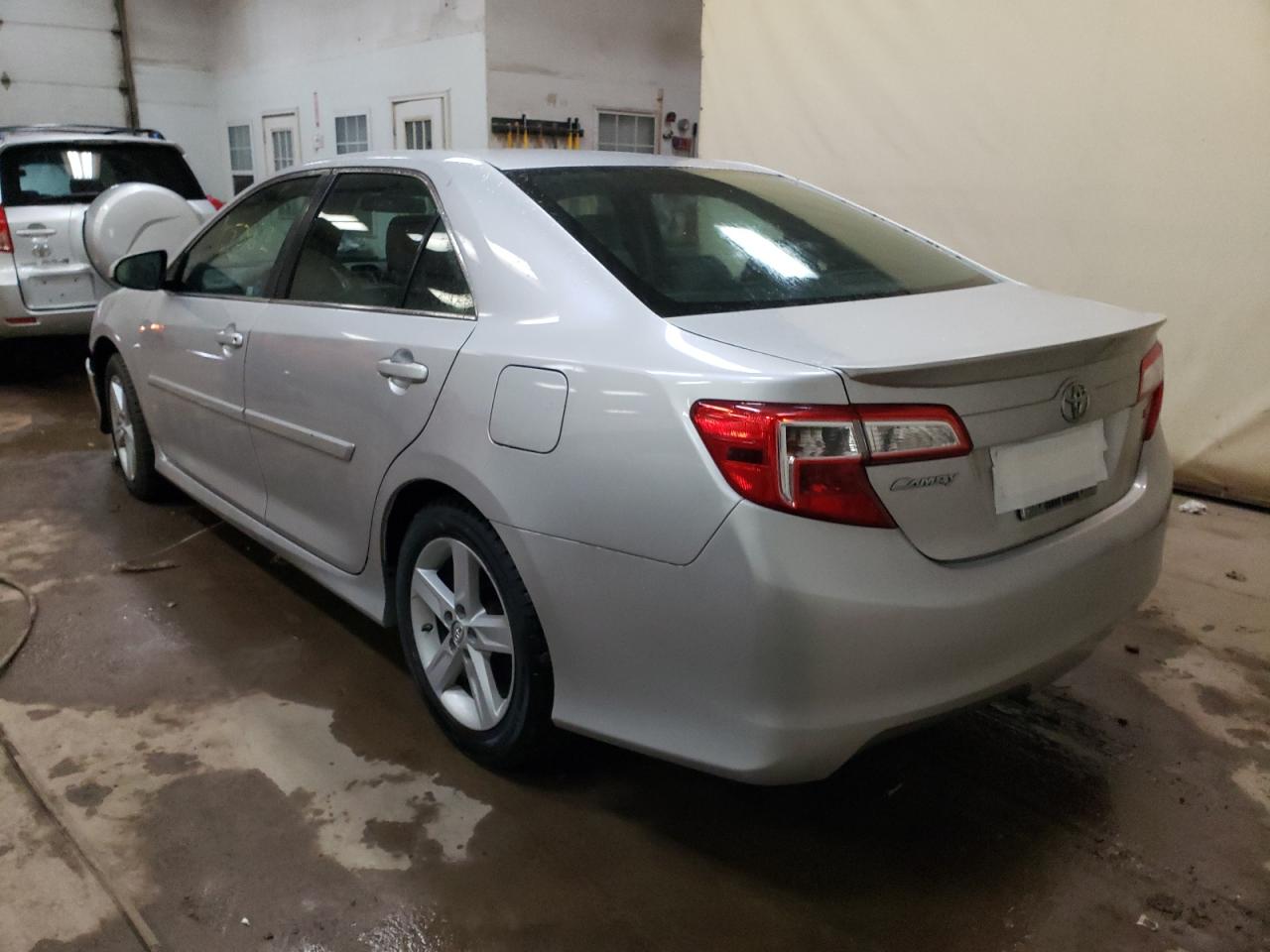 Photo 3 from auction – 2013 TOYOTA CAMRY L with VIN 4T1BF1FK7DU294853