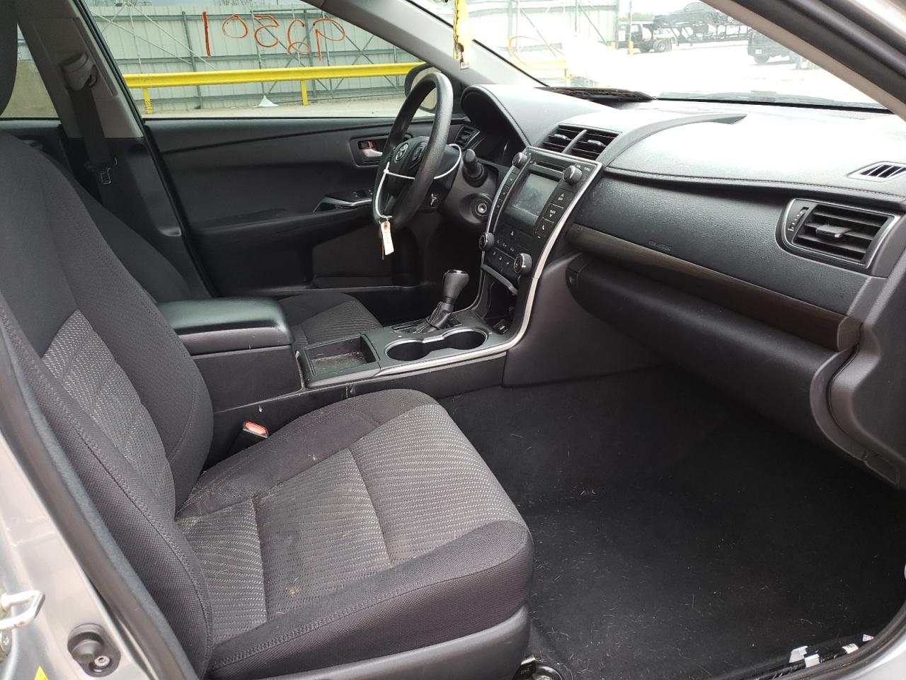 Photo 5 from auction – 2017 TOYOTA CAMRY LE with VIN 4T1BF1FK5HU720237