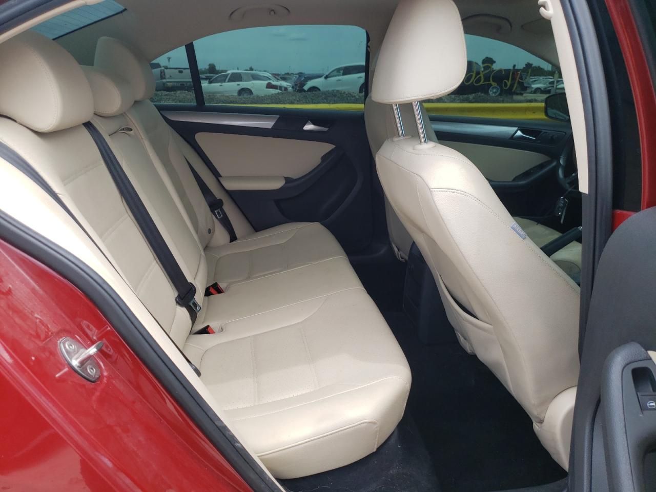 Photo 6 from auction – 2018 VOLKSWAGEN JETTA SE with VIN 3VWDB7AJ1JM230198