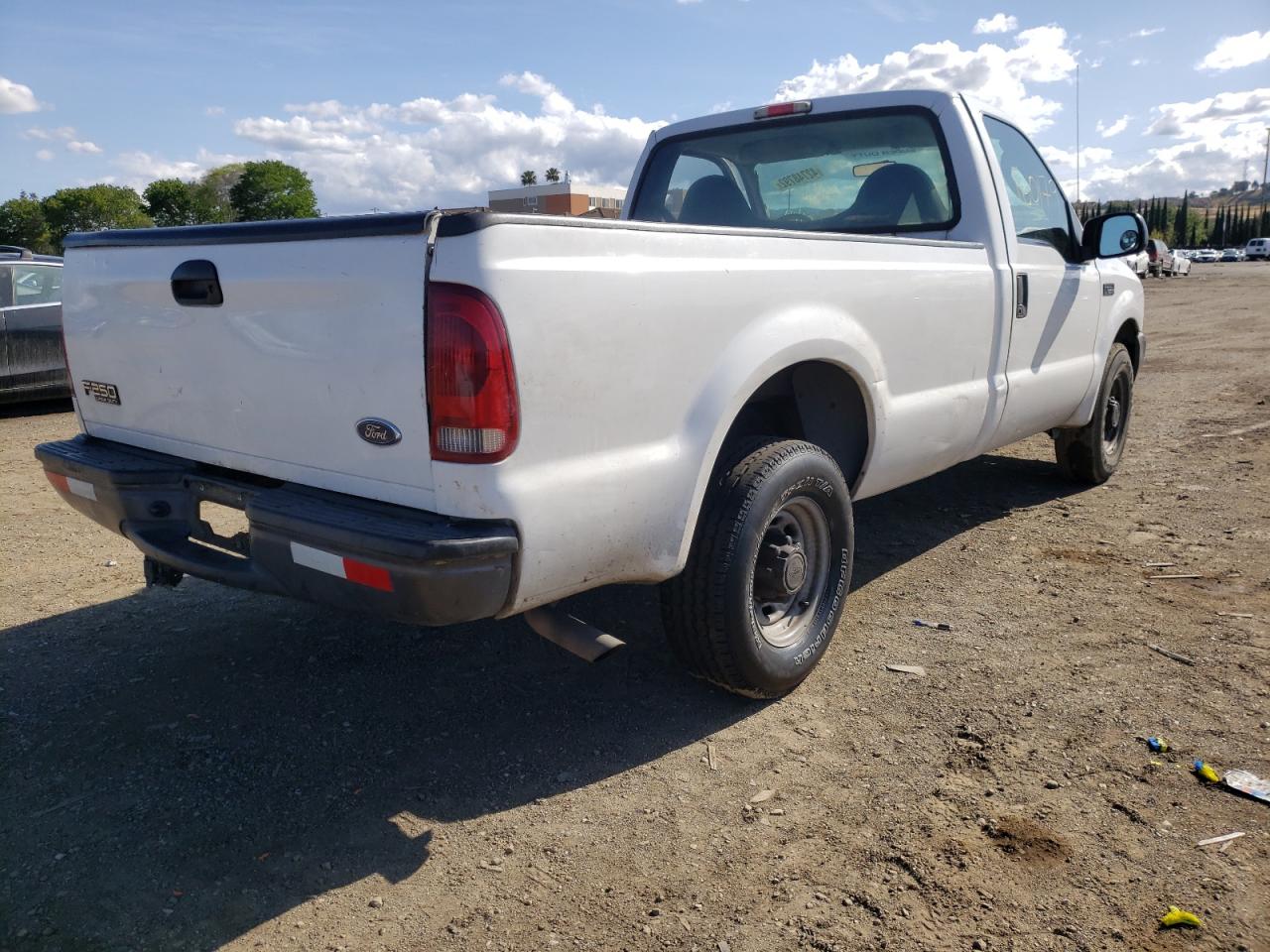 Zdjęcie 4 z aukcji – 2004 FORD F250 SUPER z VIN 1FTNF20L34EB37968
