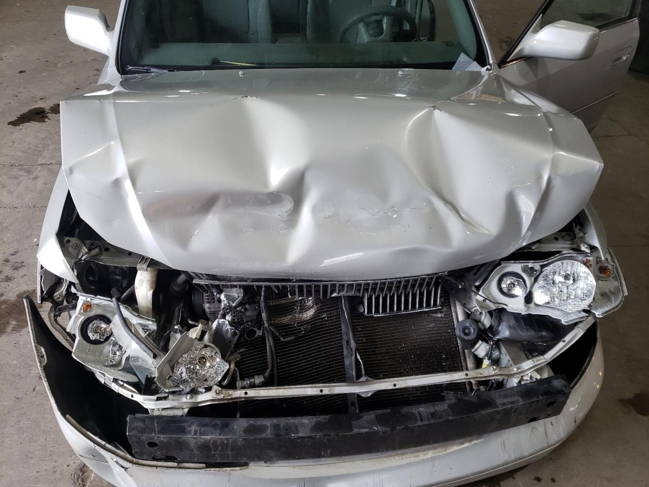 Photo 7 from auction – 2002 TOYOTA AVALON XL with VIN 4T1BF28B22U215878