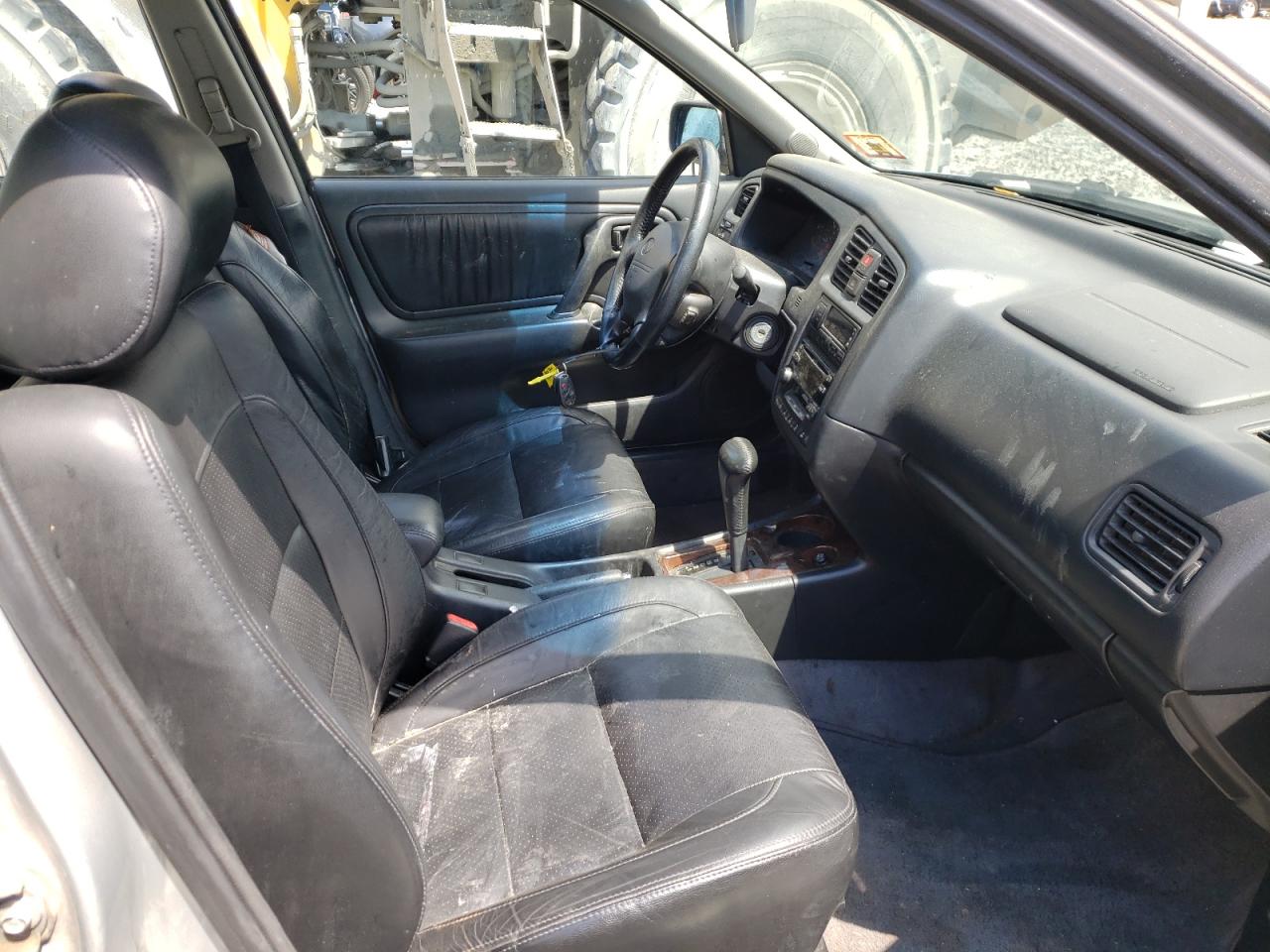 Photo 5 from auction – 2002 INFINITI G20 with VIN JNKCP11A32T505410