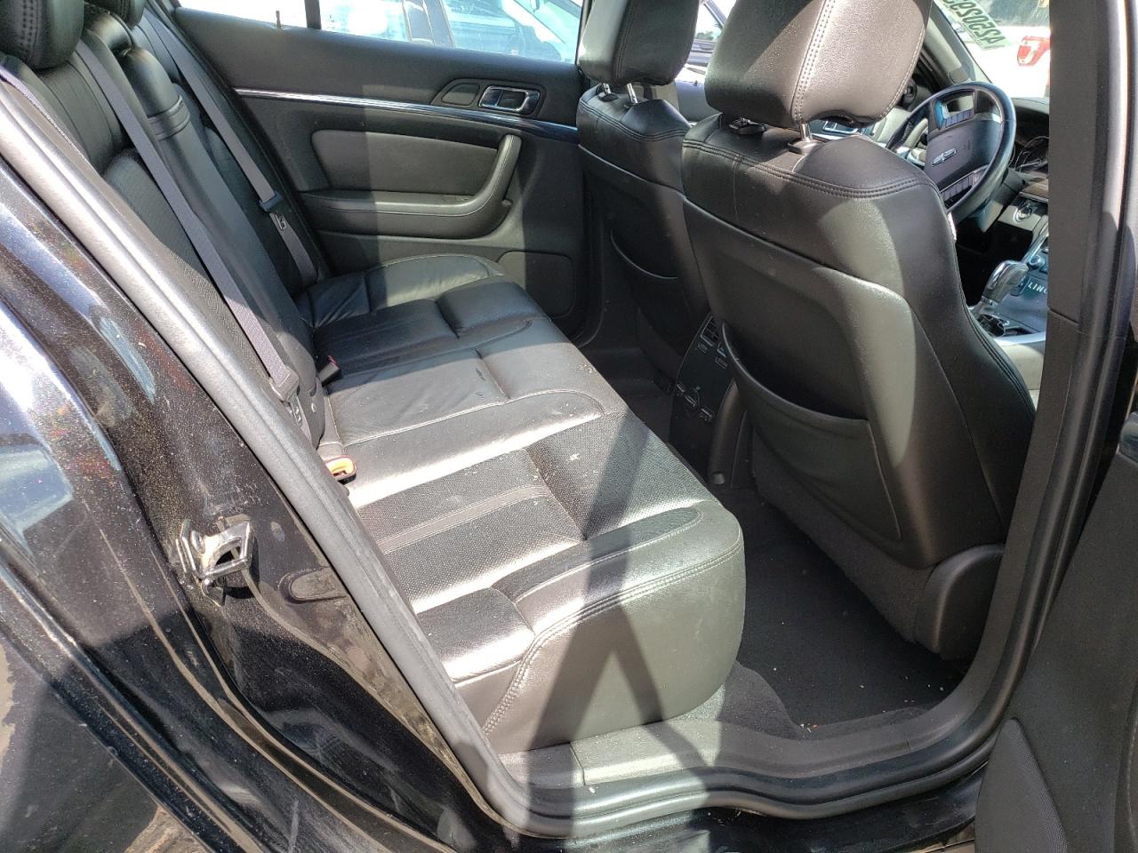 Photo 6 from auction – 2010 LINCOLN MKS with VIN 1LNHL9FT7AG601510