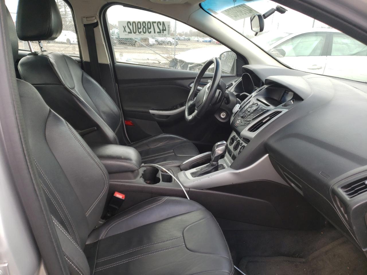 Photo 5 from auction – 2013 FORD FOCUS SE with VIN 1FADP3F23DL371932
