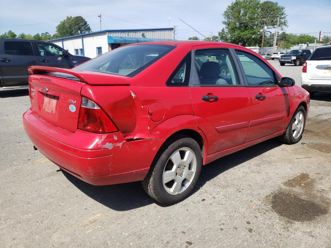 Photo 4 from auction – 2005 FORD FOCUS ZX4 with VIN 1FAFP34N45W221334
