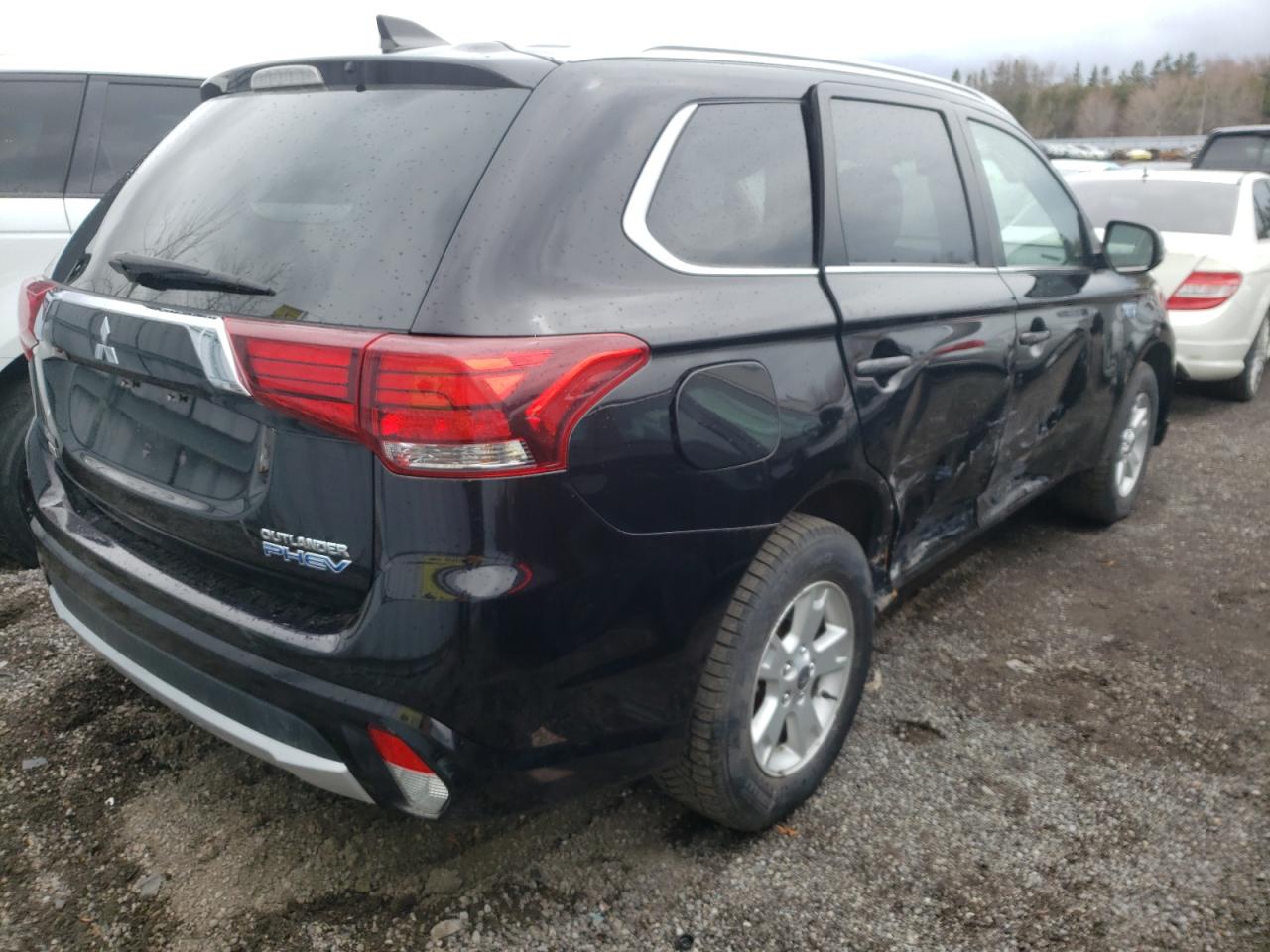 Photo 4 from auction – 2018 MITSUBISHI OUTLANDER with VIN JA4J24A52JZ612871