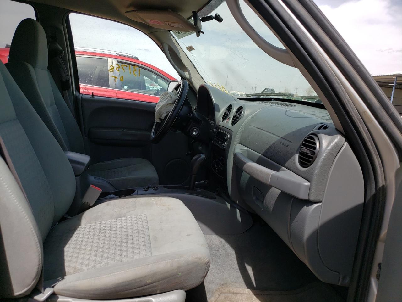 Photo 5 from auction – 2006 JEEP LIBERTY SP with VIN 1J4GL48K36W176933