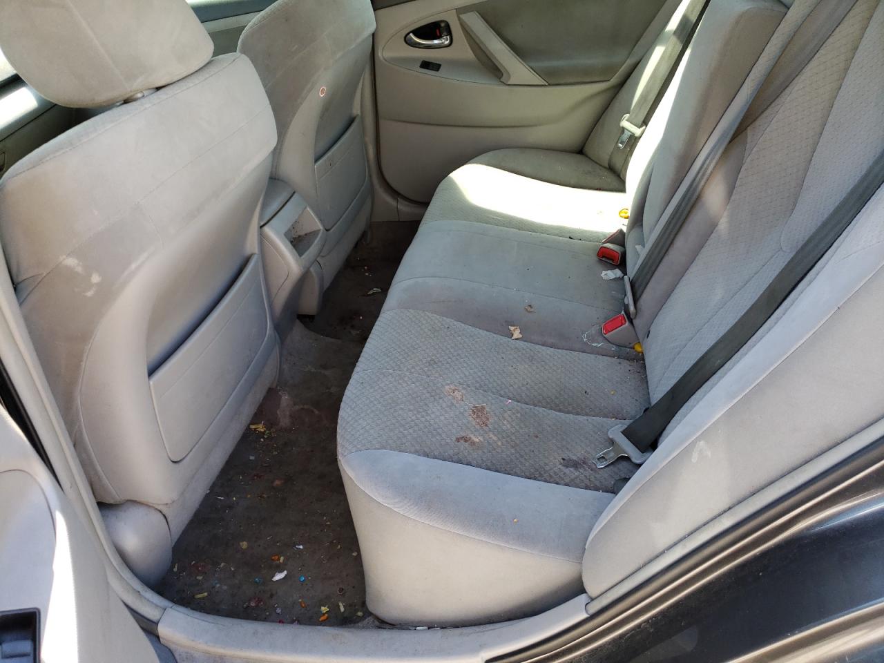 Photo 6 from auction – 2007 TOYOTA CAMRY CE with VIN JTNBE46K173039033