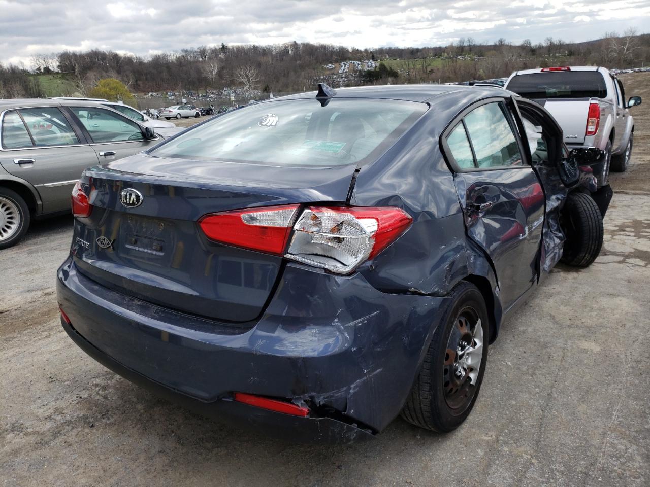 Photo 4 from auction – 2015 KIA FORTE LX with VIN KNAFX4A65F5427084