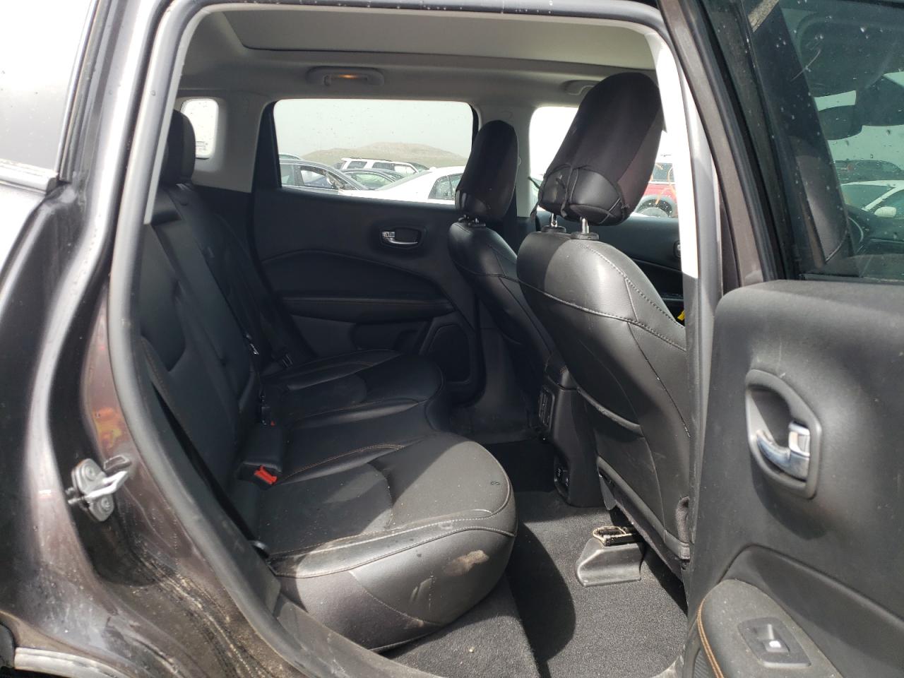 Photo 6 from auction – 2020 JEEP COMPASS LI with VIN 3C4NJDCB6LT209337