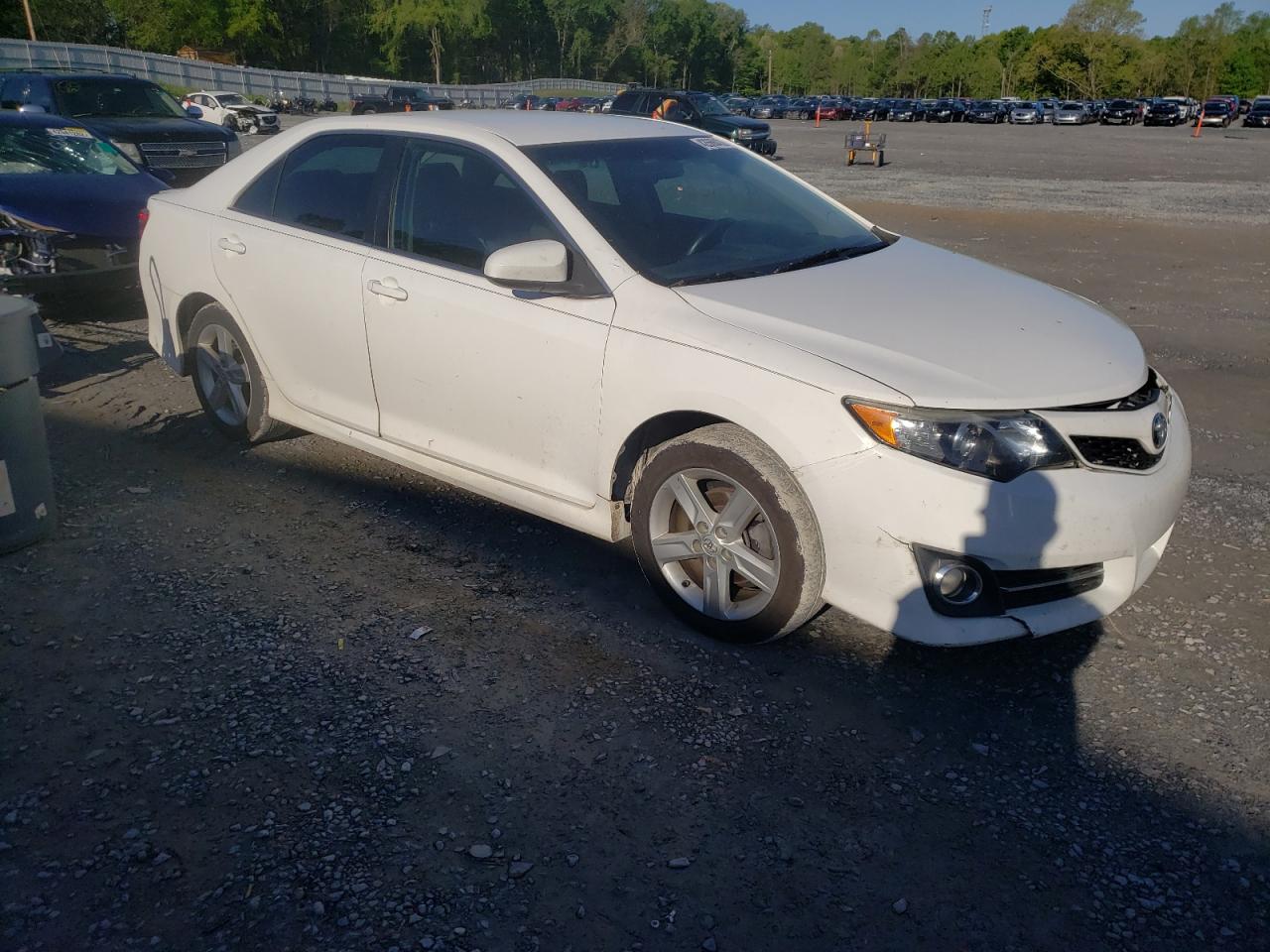 Photo 1 from auction – 2014 TOYOTA CAMRY L with VIN 4T1BF1FK8EU384272