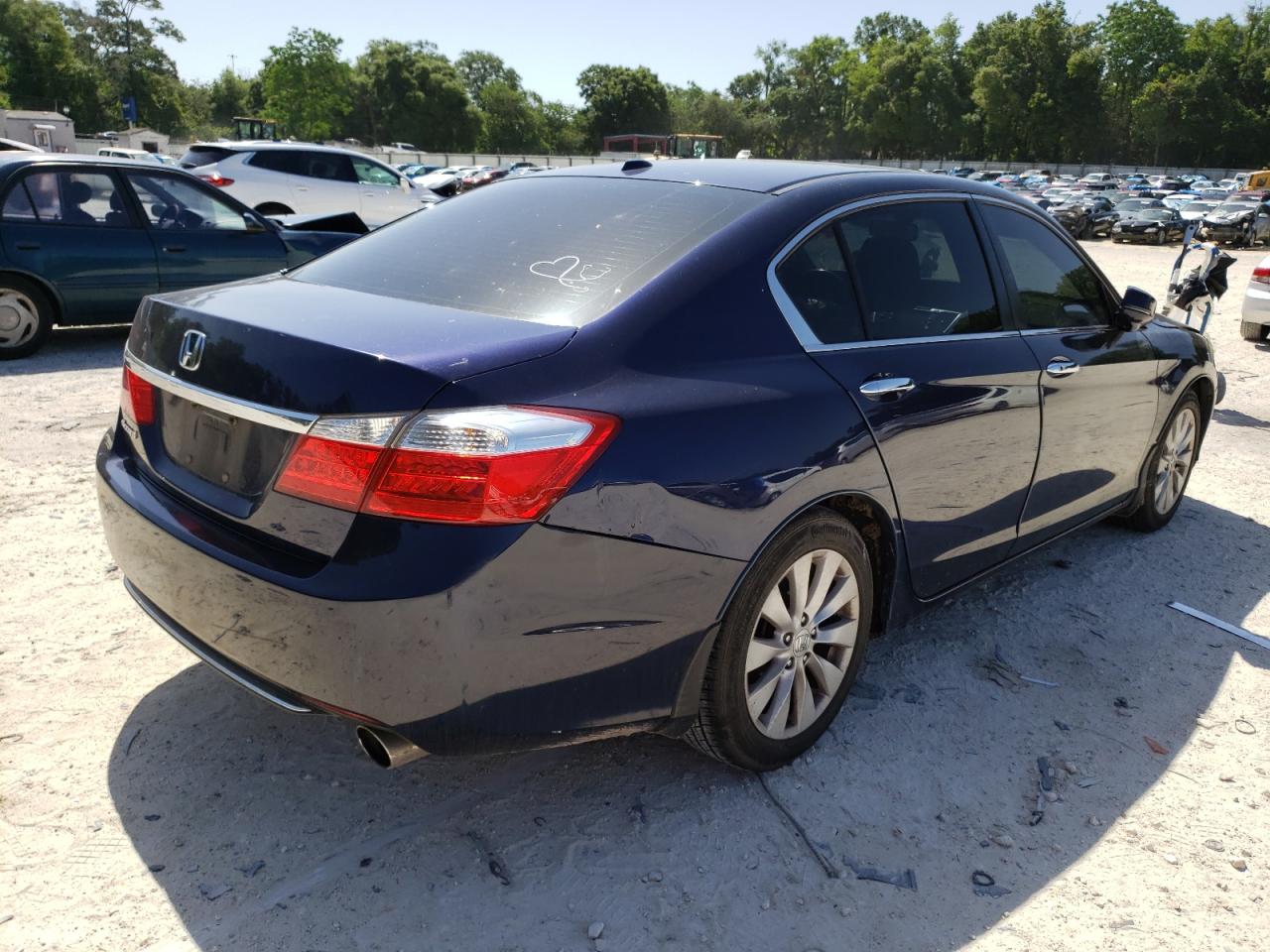 Photo 4 from auction – 2014 HONDA ACCORD EXL with VIN 1HGCR2F87EA153201