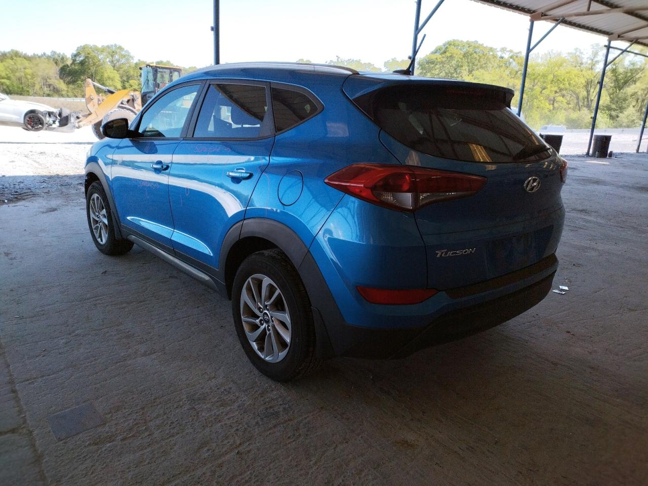 Photo 3 from auction – 2016 HYUNDAI TUCSON LIM with VIN KM8J33A43GU175579