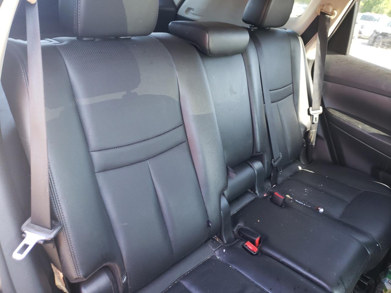 Photo 6 from auction – 2015 NISSAN ROGUE S with VIN 5N1AT2MT1FC916121
