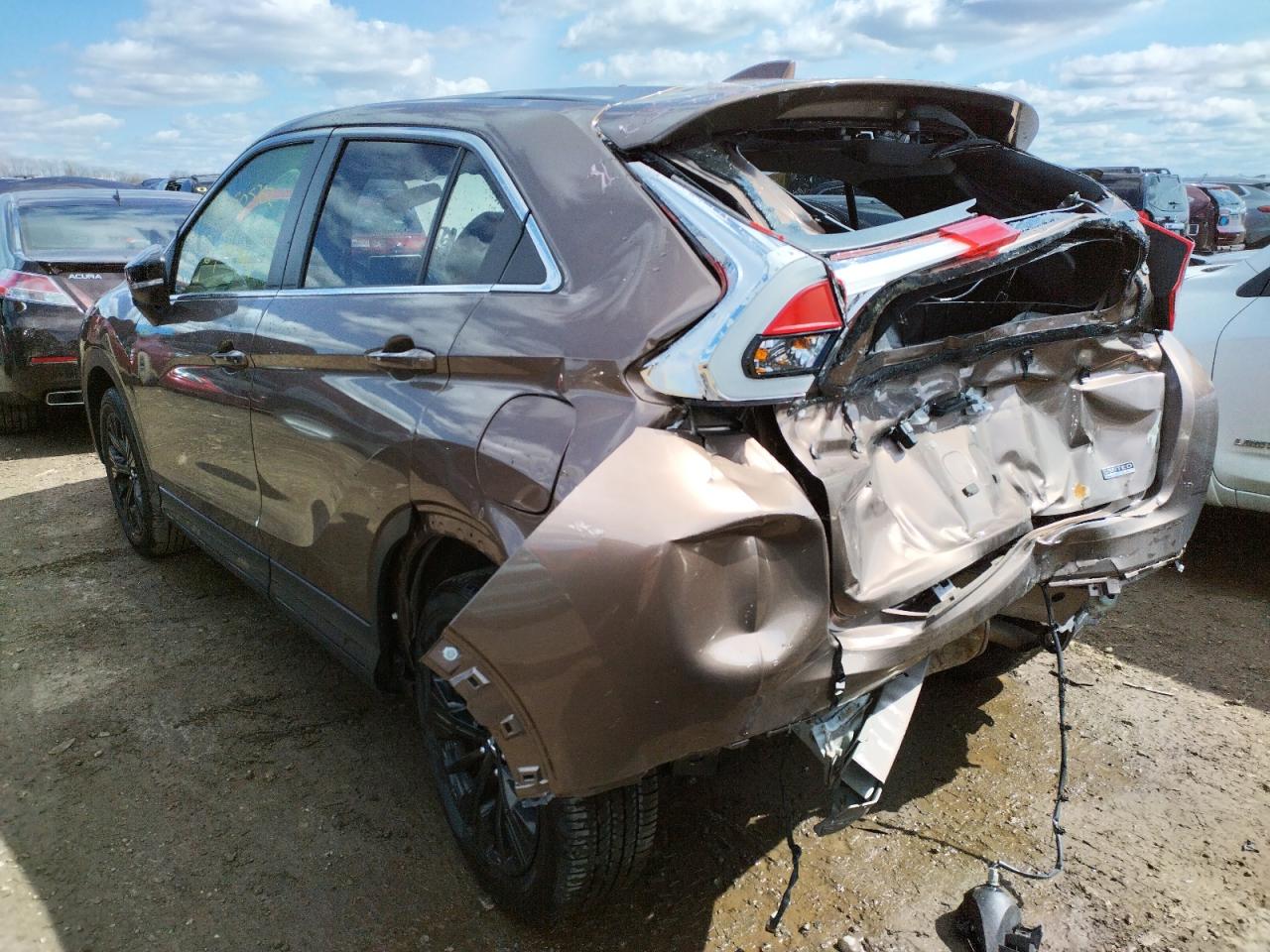 Photo 3 from auction – 2020 MITSUBISHI ECLIPSE CR with VIN JA4AS4AA9LZ037491