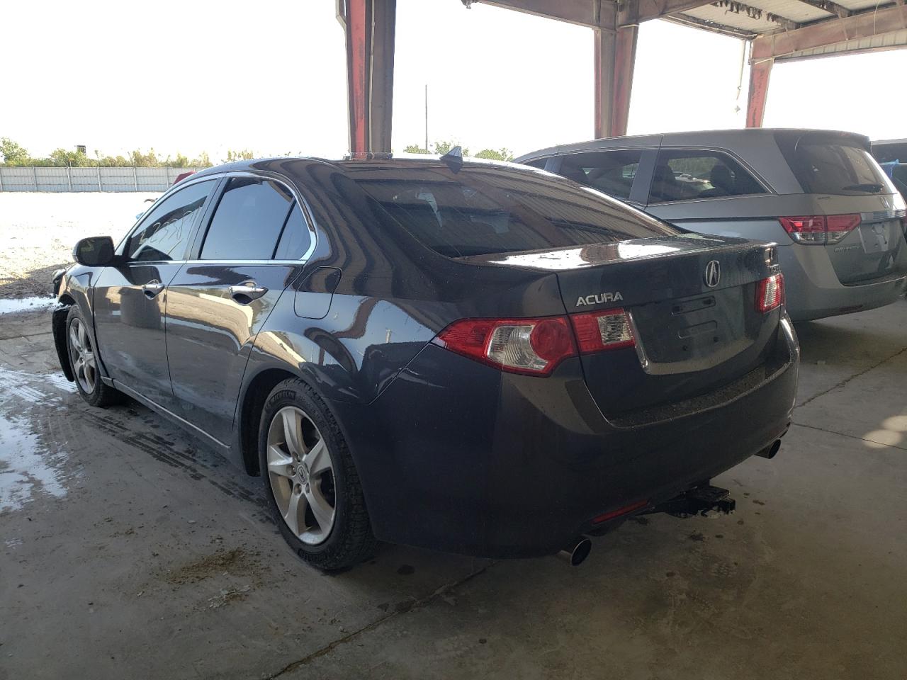 Photo 3 from auction – 2009 ACURA TSX with VIN JH4CU26669C004380
