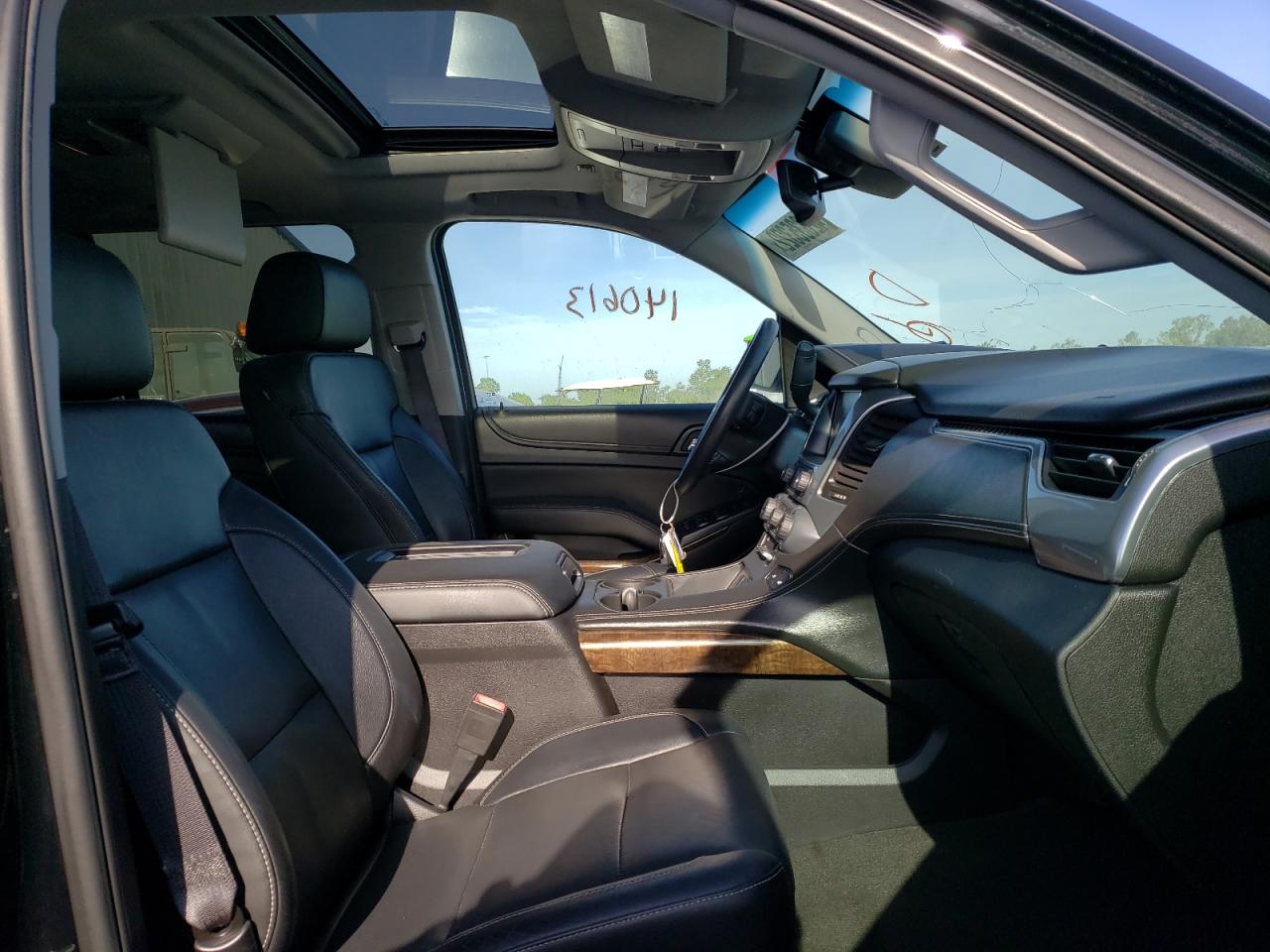 Photo 5 from auction – 2015 CHEVROLET TAHOE C150 with VIN 1GNSCBKC2FR734055