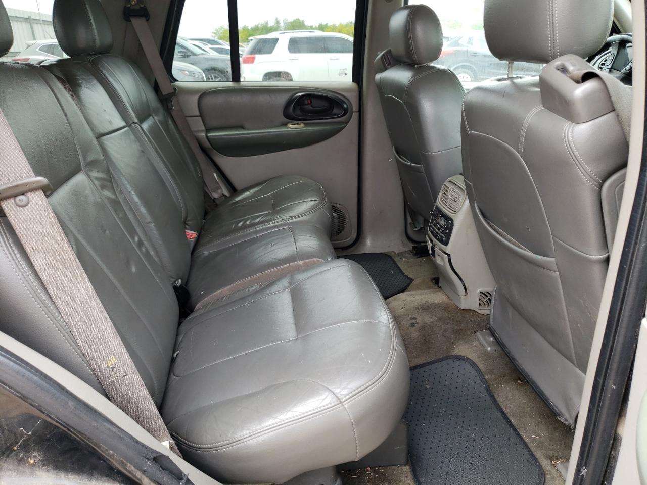 Photo 6 from auction – 2002 CHEVROLET TRAILBLAZE with VIN 1GNDS13S622129051