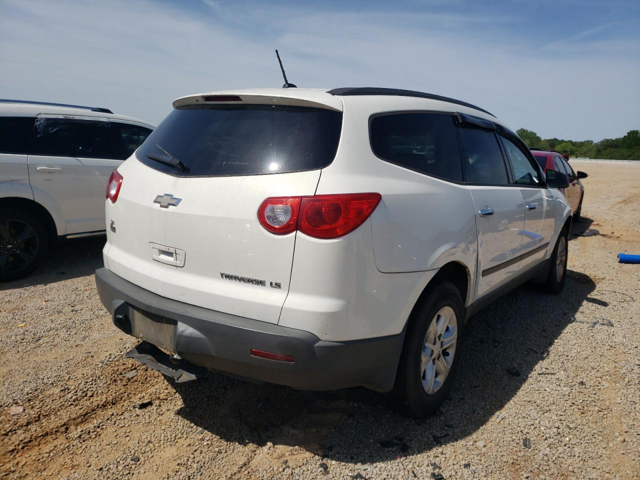 Photo 4 from auction – 2012 CHEVROLET TRAVERSE L with VIN 1GNKRFED4CJ322286