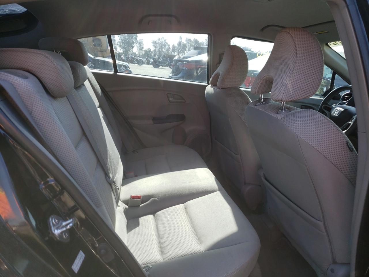 Photo 6 from auction – 2010 HONDA INSIGHT EX with VIN JHMZE2H78AS006932