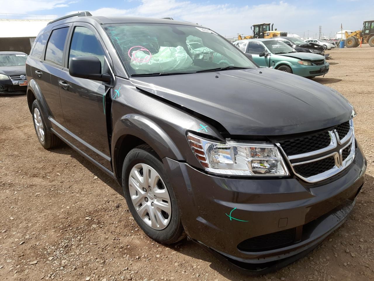 DODGE JOURNEY SE 2019 with VIN 3C4PDCAB3KT810216 - Photo from auction